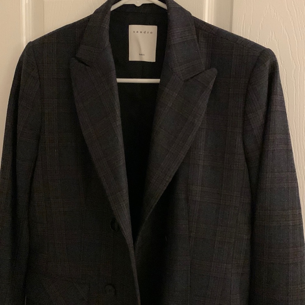 Sandro blazer.Like brand new. Beautiful material. Double breasted.